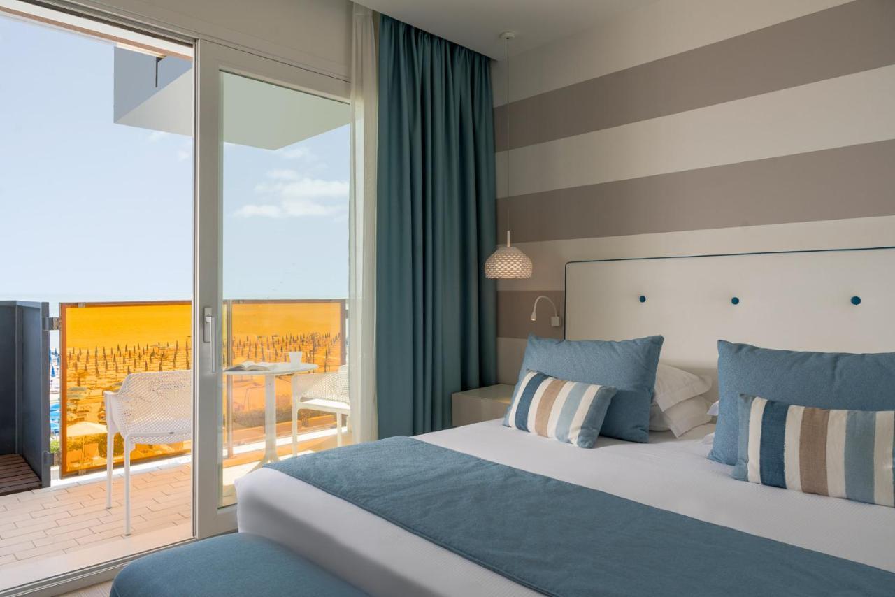 Orient & Pacific Hotel 4*