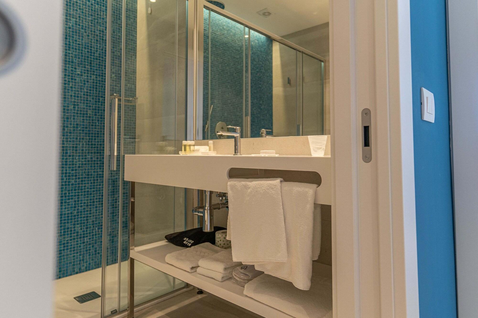 Hotel Orient & Pacific 4*