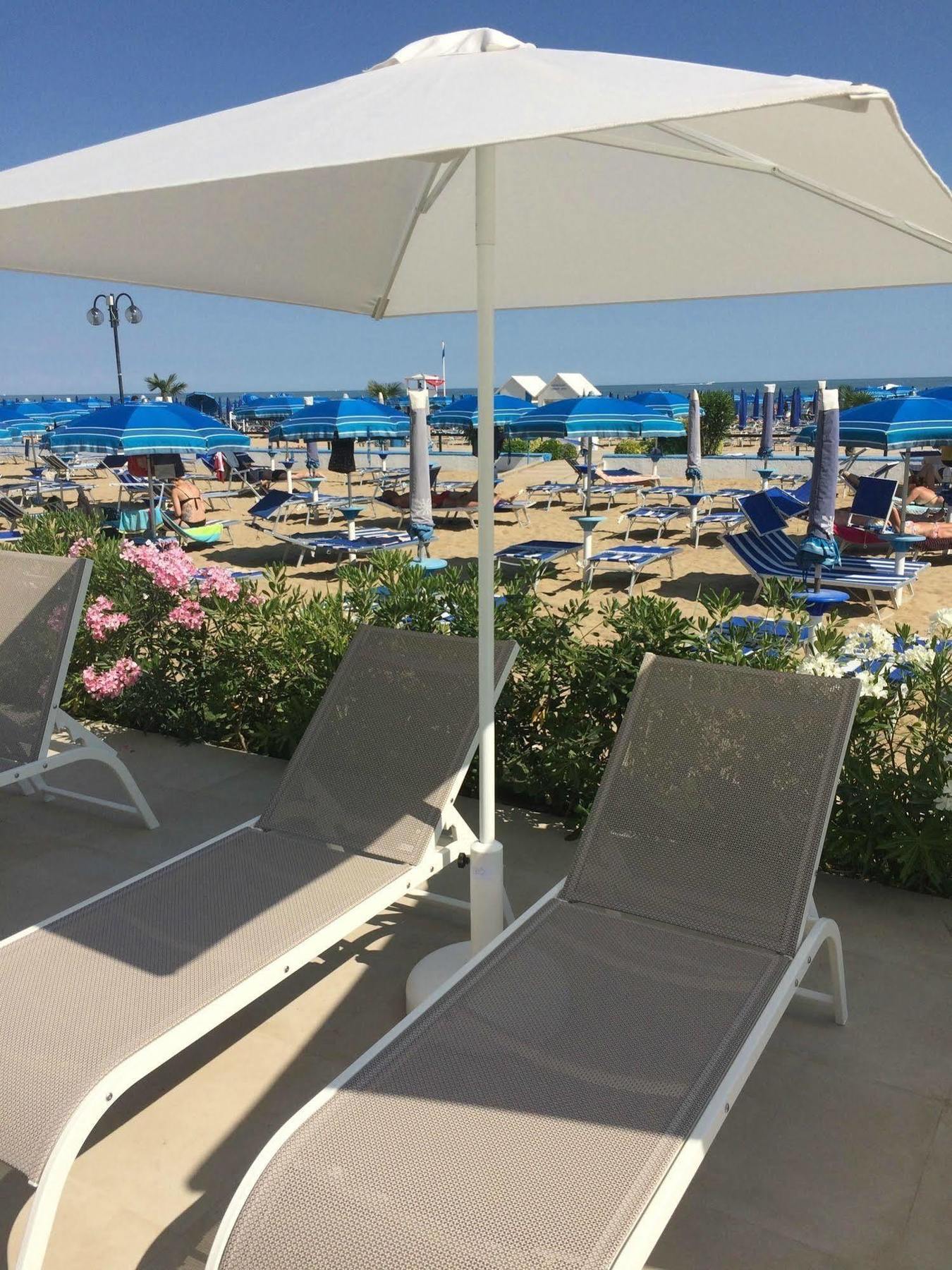 Hotel Orient & Pacific 4*
